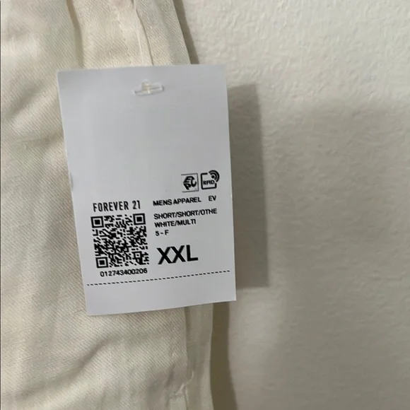 Forever 21 Men’s Cream and Green Bermudas Shorts with Botanical Trim 2XL - Picture 2 of 5